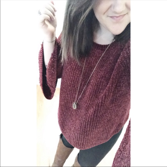 GET TO KNOW ME! 🖤 - Picture 3 of 8